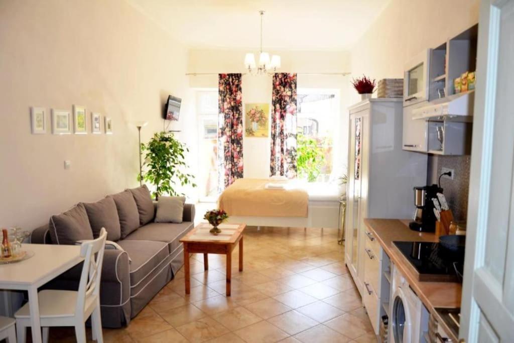 Apartment Elizabeth 1 Košice Buitenkant foto